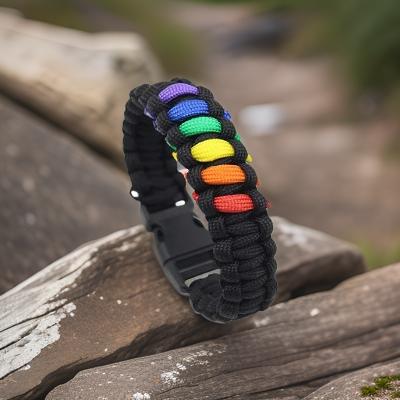 Accessoire_Randonnee_ParacordBracelet_utile