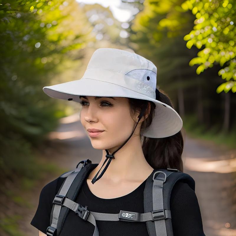 Chapeau_pour_randonnee_Femme_plein_air