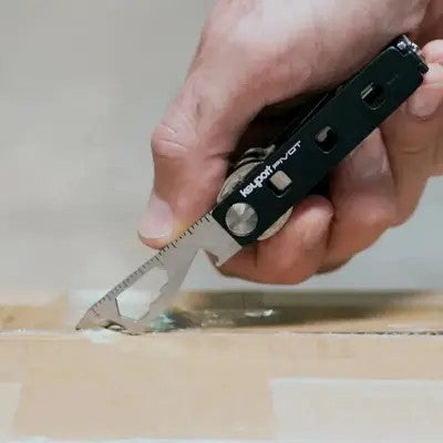 Outil_Multifonction_SurvivalTool_pratique_et_robuste