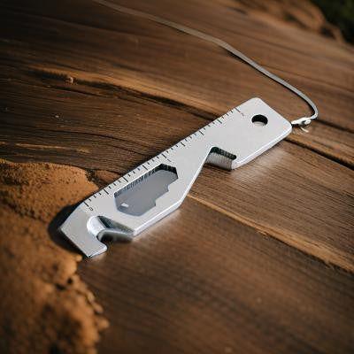 Outil_Multifonction_SurvivalTool_robuste_et_pratique