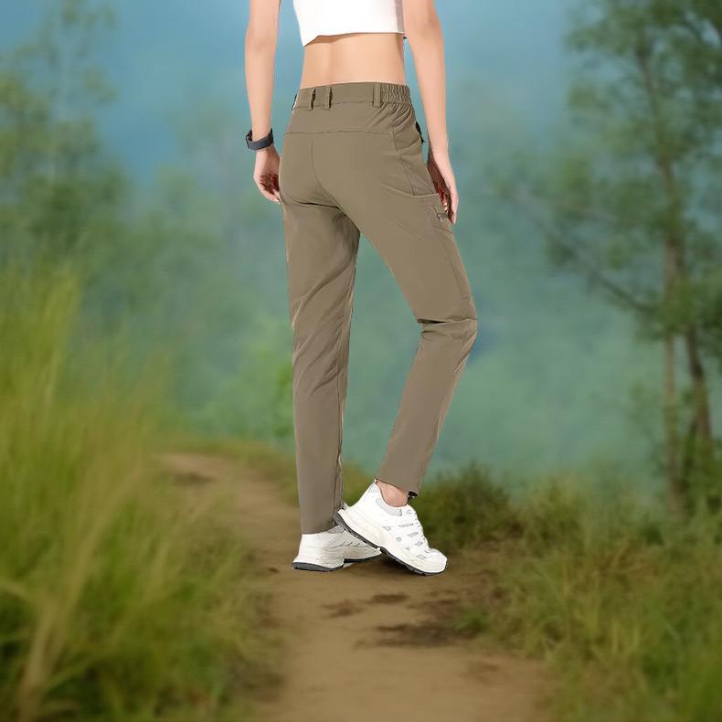 Pantalon_cargo_femme_Extensible_et_resistant