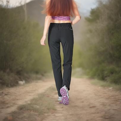 Pantalon_cargo_femme_PleinAir_robuste_et_pratique